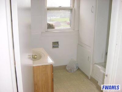 2338 North Clinton Street Fort Wayne, IN 46805 - Photo 9 of 11