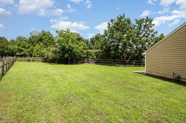 $359,999 | 6 Blake Court, Durham, NC 27712