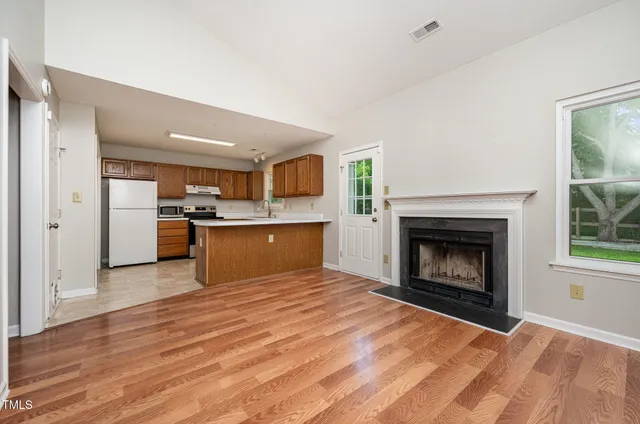 $359,999 | 6 Blake Court, Durham, NC 27712