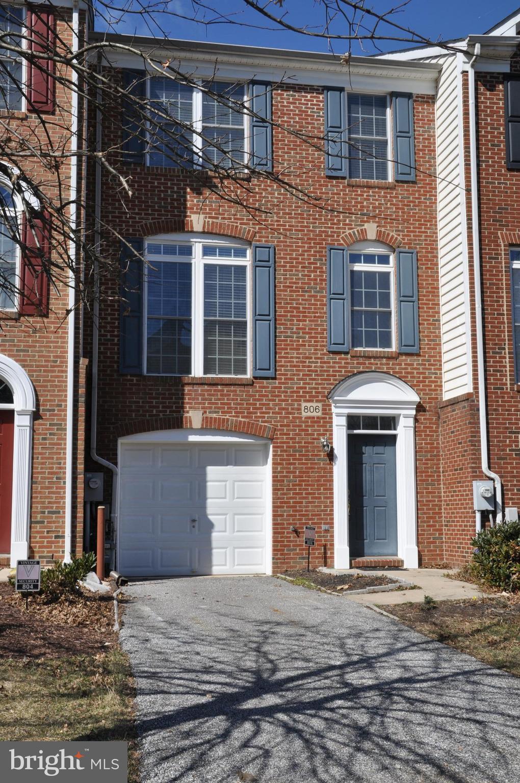 806 Mericrest Way Odenton, MD 21113 - Photo 1 of 30 Exterior (Front)