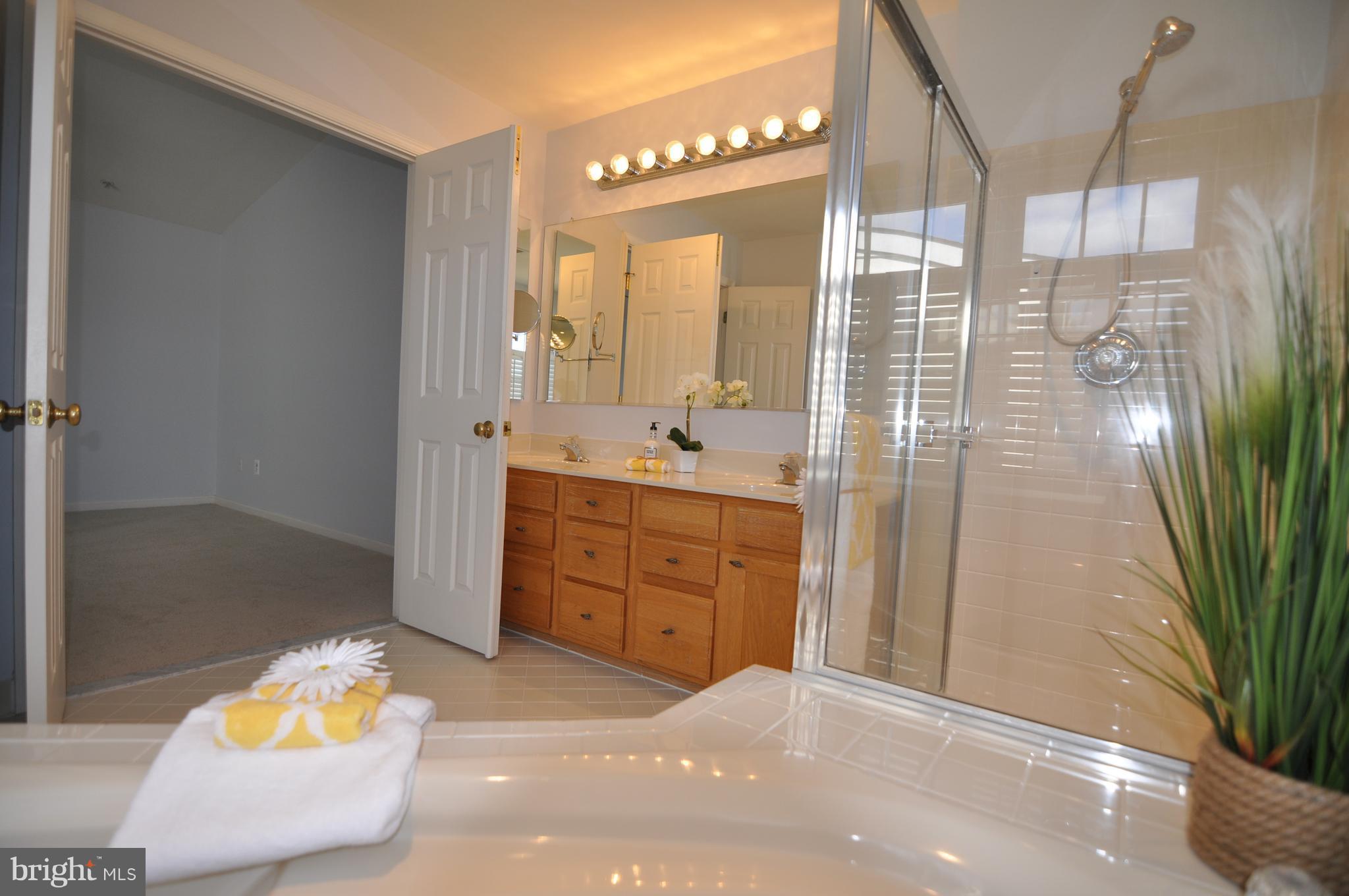 806 Mericrest Way Odenton, MD 21113 - Photo 25 of 30 Bath (Master)
