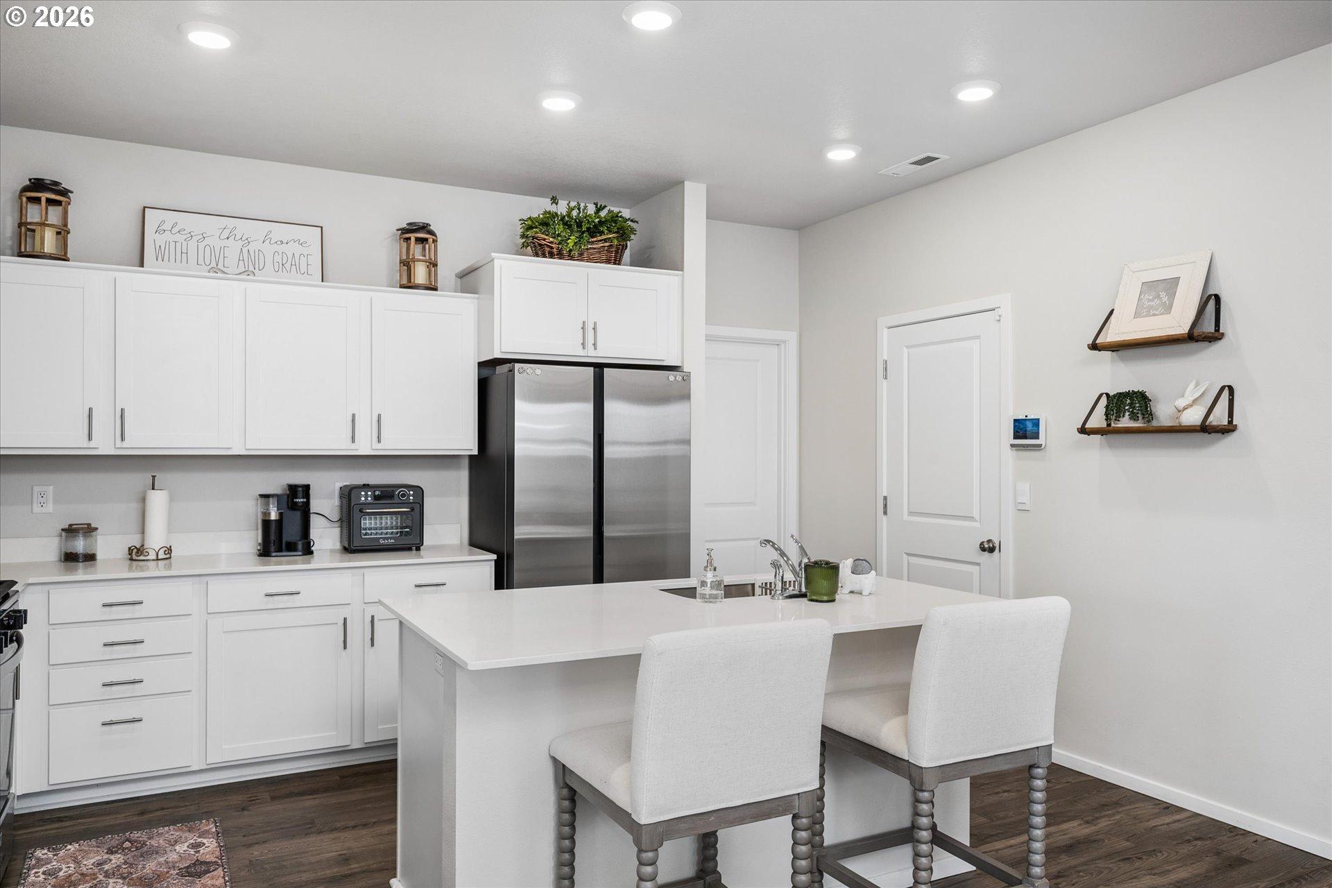 2769 V Street Springfield, OR 97477 - Photo 14 of 30 Kitchen