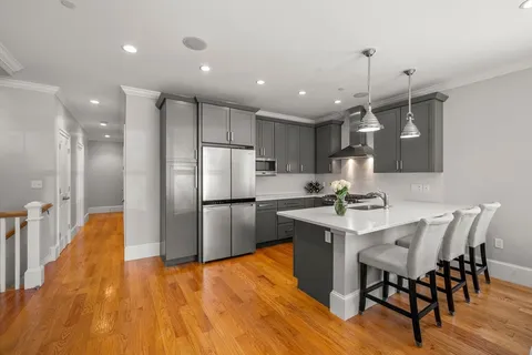 $1,149,000 | 858 East 2nd Street, Unit 2, Boston, MA 02127