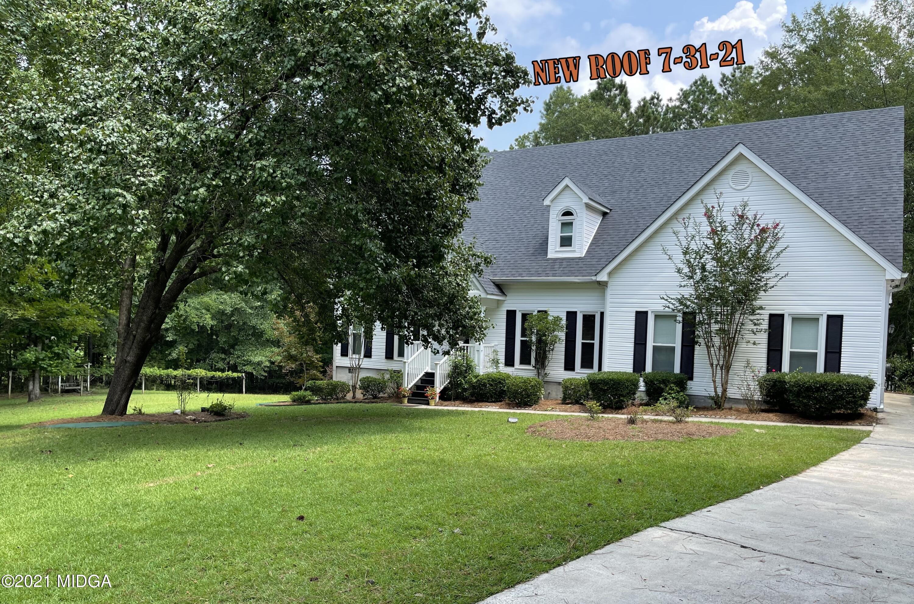 253 Ridge Crest Drive Macon, GA 31210 - Photo 2 of 16 a front view of house with yard and green space