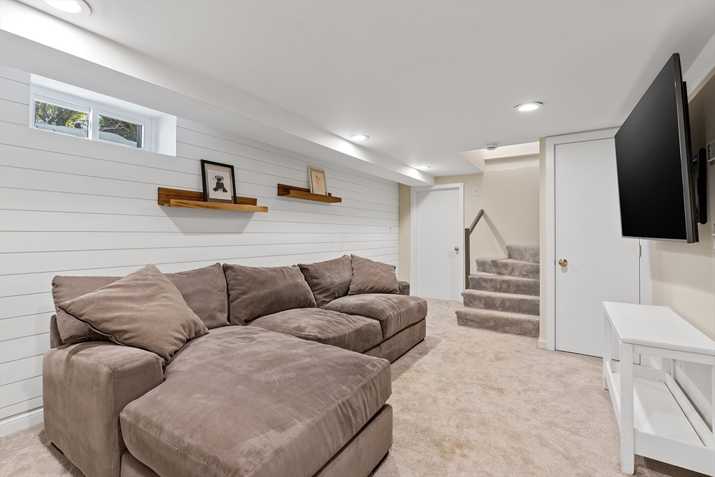 67 Risley Road Brookline, MA 02467 - Photo 17 of 22