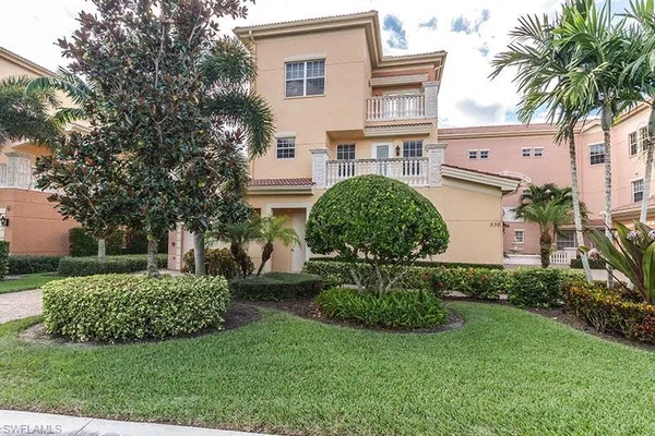 $9,850 | 538 Avellino Isles Circle, Unit 9201, Naples, FL 34119