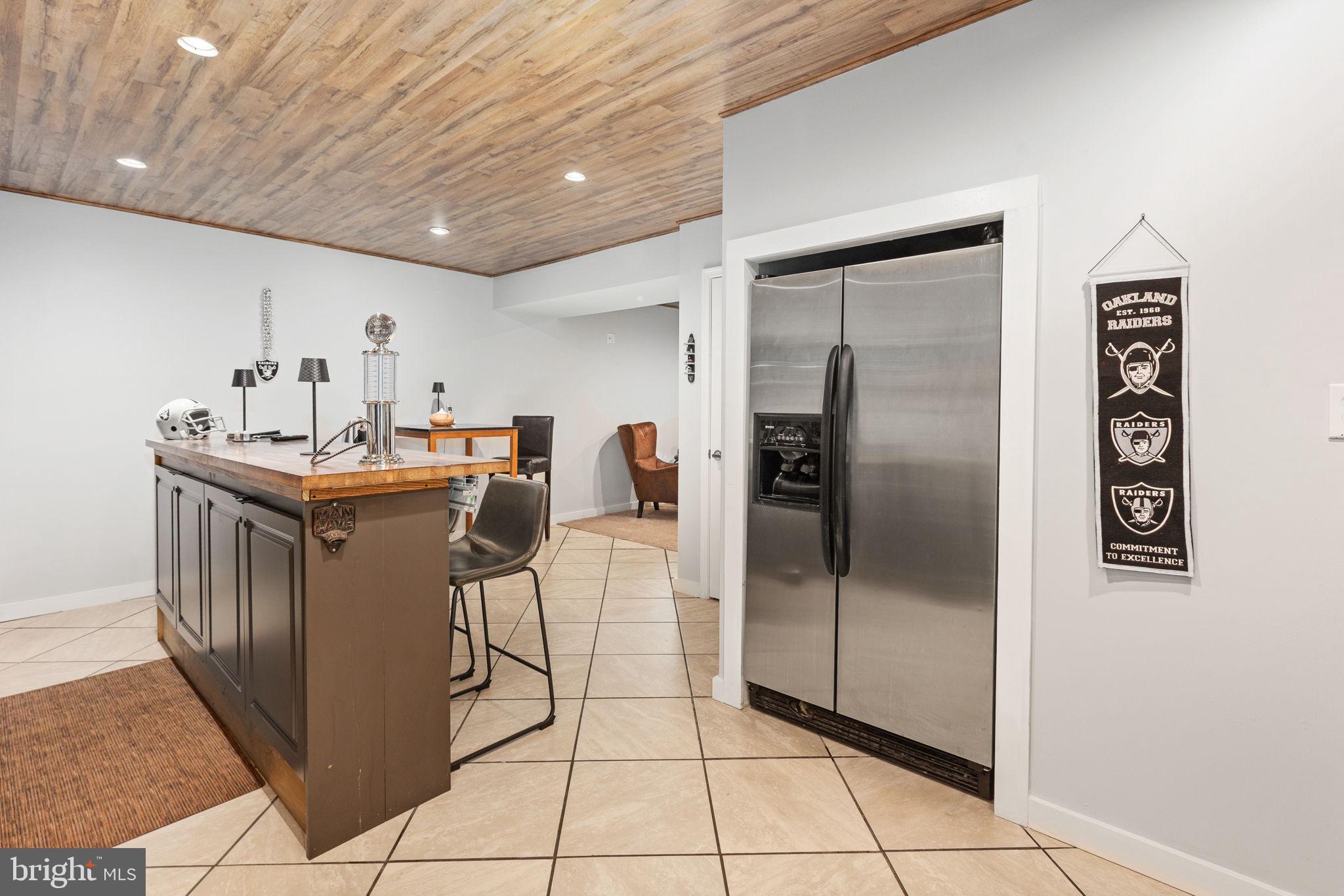 22088 Landora Bridge Road Ruther Glen, VA 22546 - Photo 76 of 122 Modern kitchen with stylish finishes.