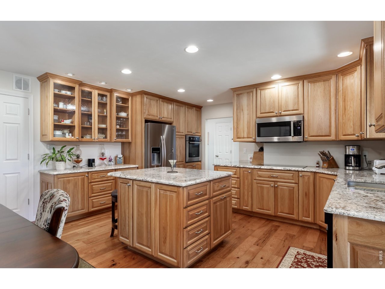 11818 Kenosha Road Longmont, CO 80504 - Photo 19 of 43 Granite countertops!