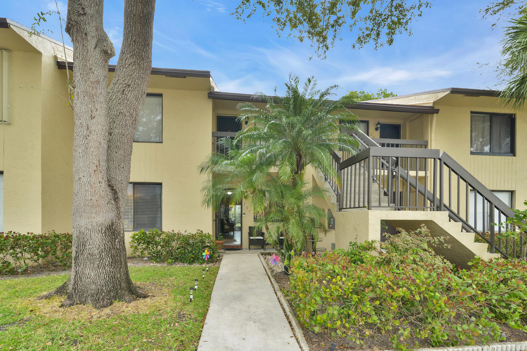6585 Somerset Drive, Unit 105 Boca Raton, FL 33433 - Photo 1 of 49 ENTRANCE