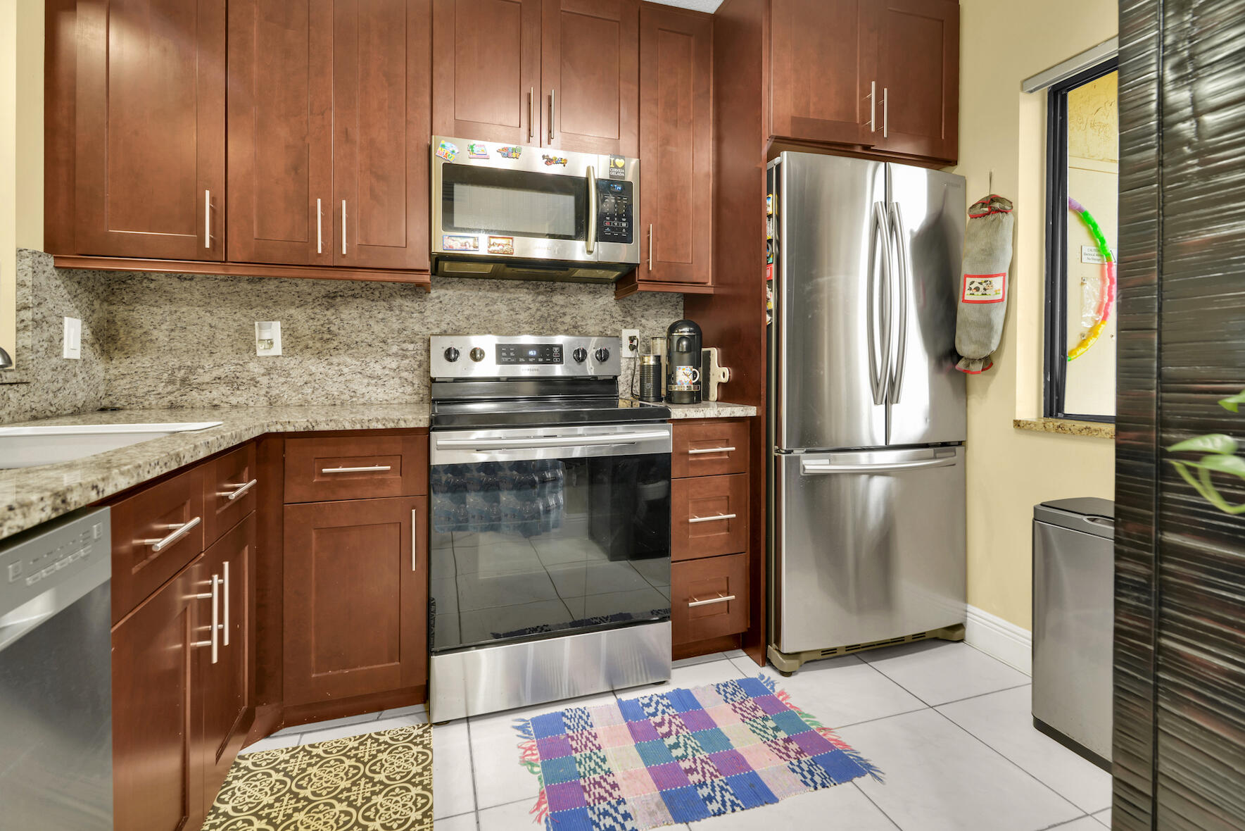 6585 Somerset Drive, Unit 105 Boca Raton, FL 33433 - Photo 6 of 49 KITCHEN