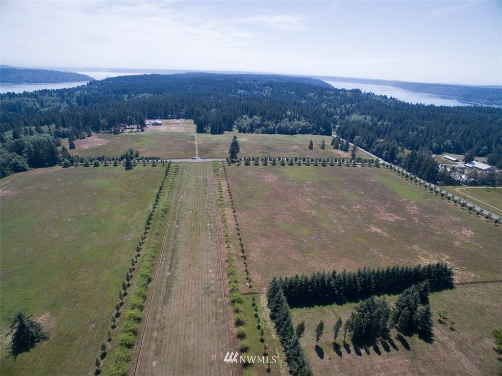 237000 Wax Orchard Road Southwest Vashon, WA 98070 - Photo 2 of 10