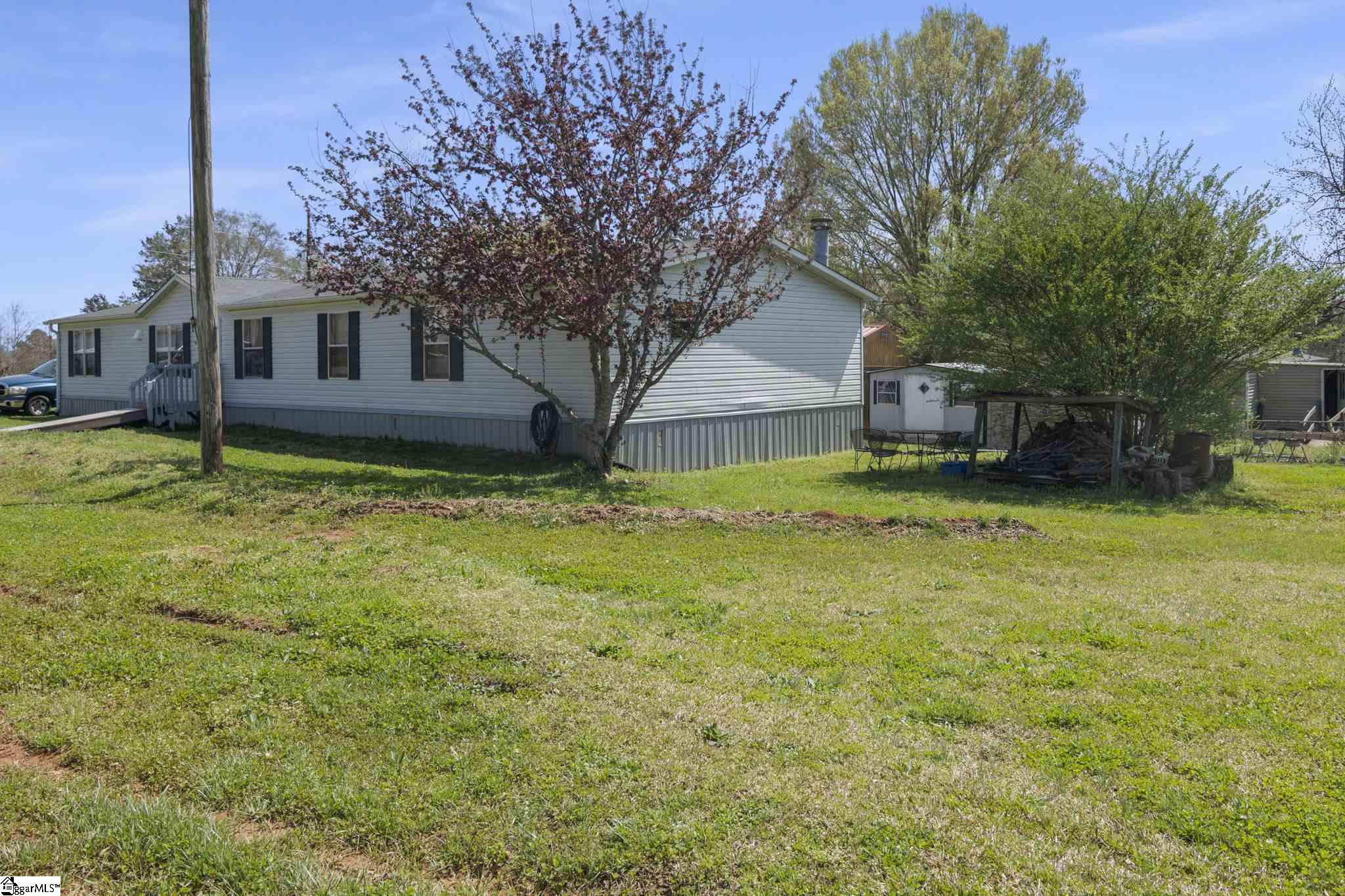 879 North Old Mill Road Easley, SC 29640 - Photo 2 of 25