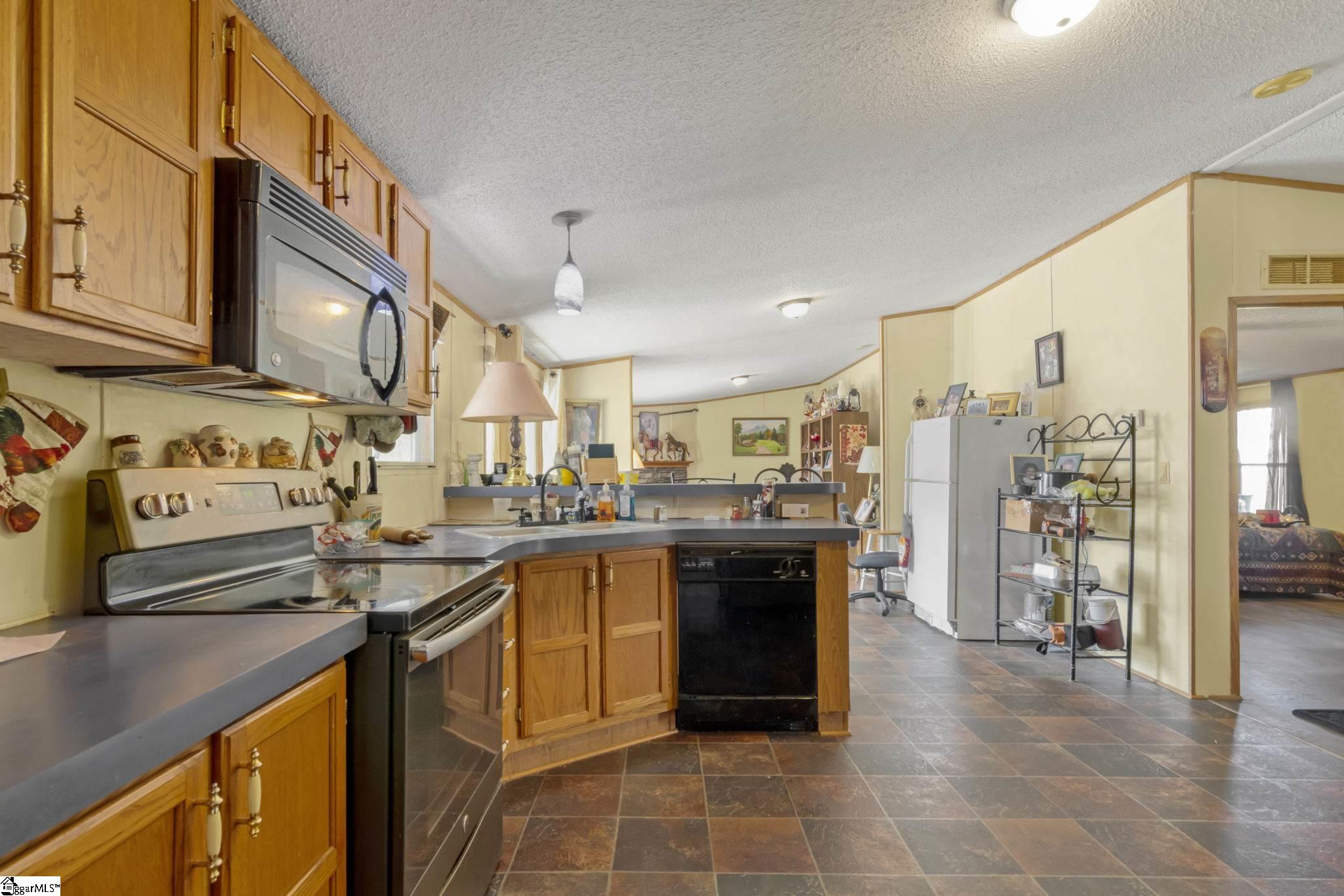 879 North Old Mill Road Easley, SC 29640 - Photo 9 of 25