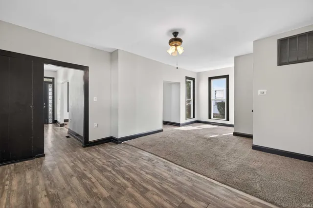 $100,000 | 213 North 8th Street, Mitchell, IN 47446