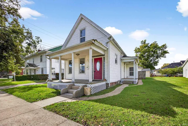 $100,000 | 213 North 8th Street, Mitchell, IN 47446