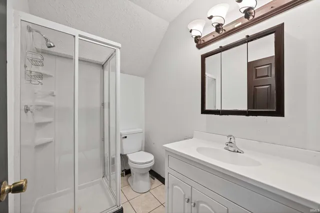 $100,000 | 213 North 8th Street, Mitchell, IN 47446