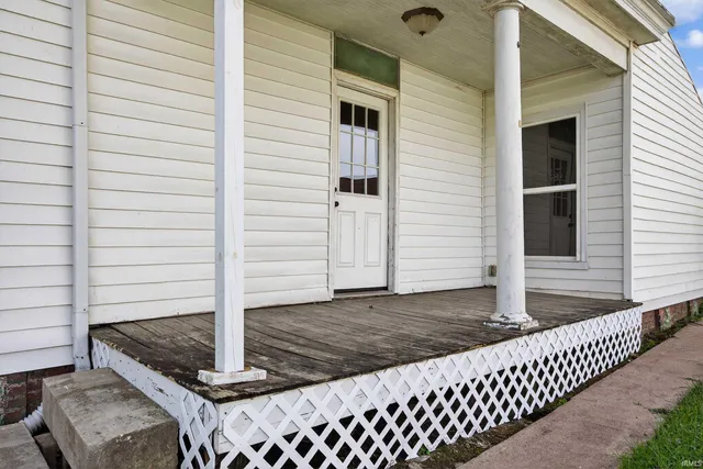 $100,000 | 213 North 8th Street, Mitchell, IN 47446