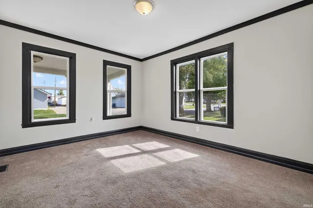 $100,000 | 213 North 8th Street, Mitchell, IN 47446