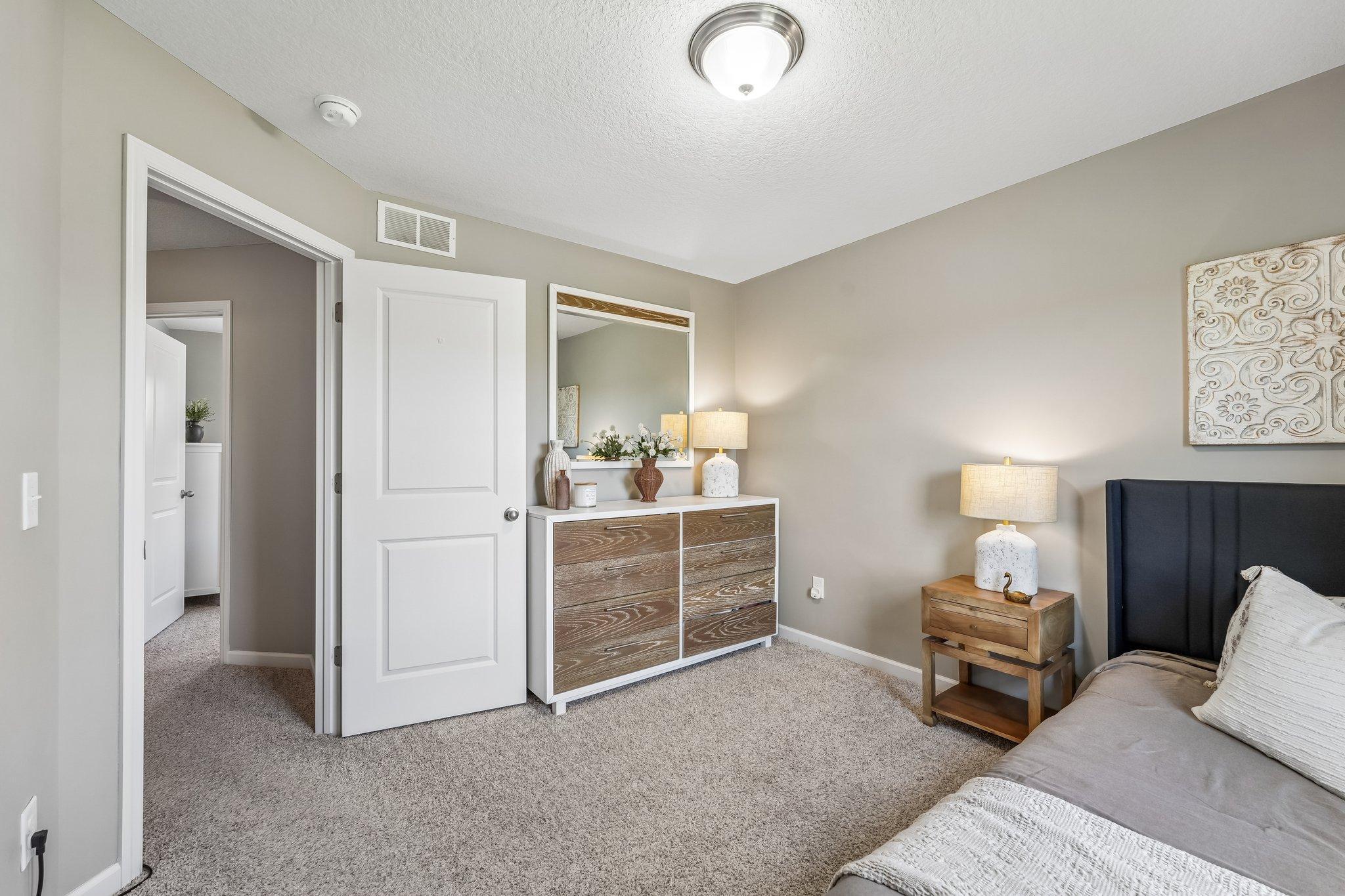 4647 Copper Ridge Drive St. Paul, MN 55129 - Photo 24 of 66