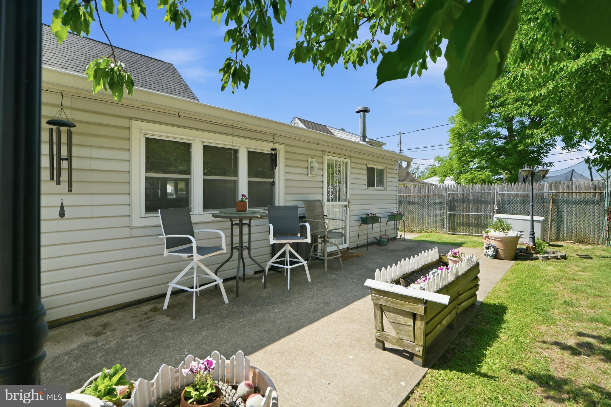 9 Violet Road Levittown, PA 19057 - Photo 40 of 47 Rear Patio