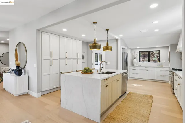 $2,195,000 | 3643 Brook Street, Lafayette, CA 94549