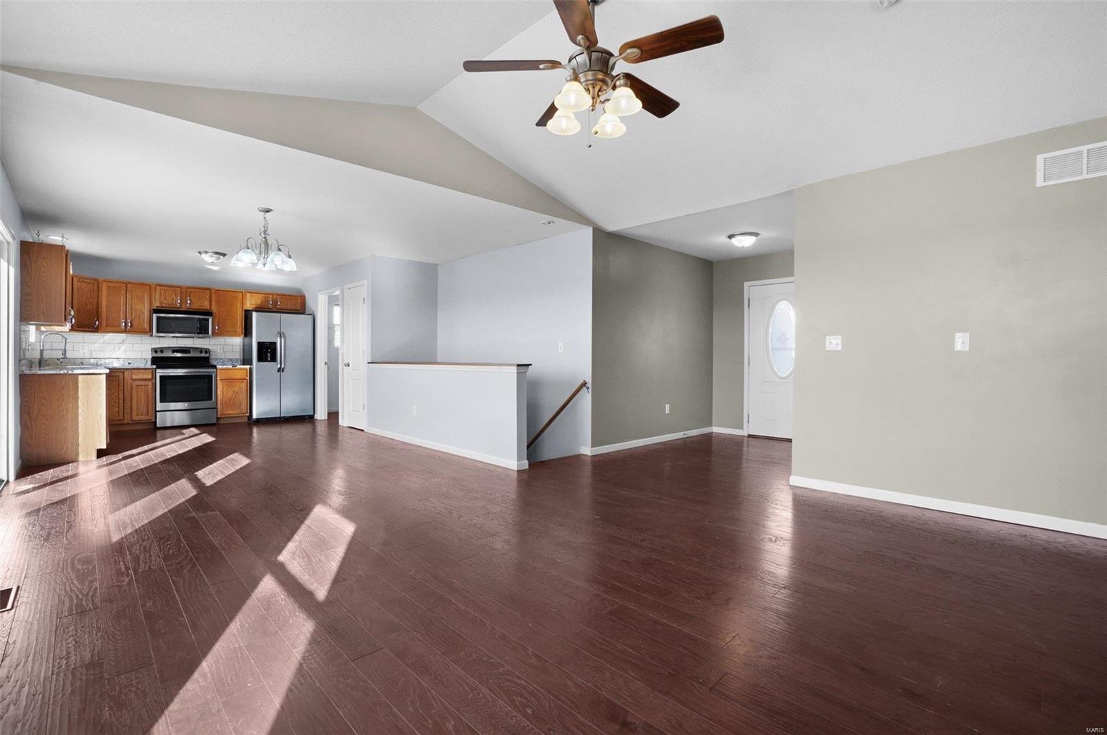 117 Hickory Trails Drive Wright City, MO 63390 - Photo 6 of 34