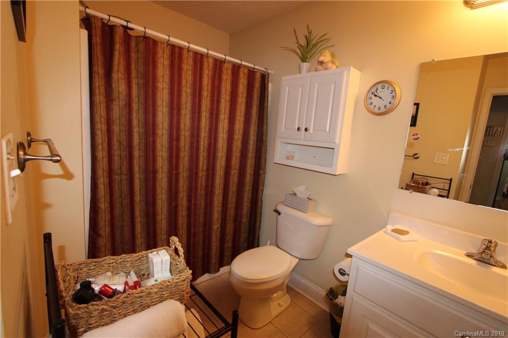 708 Springs Road Dallas, NC 28034 - Photo 13 of 21 Gallery Image 13
