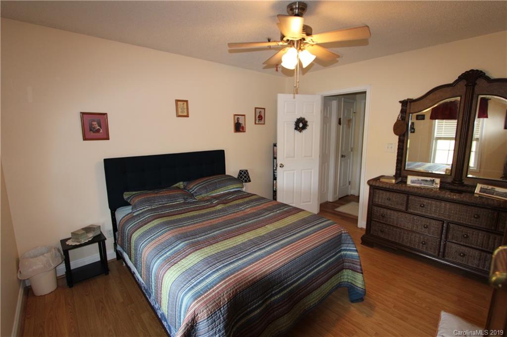 708 Springs Road Dallas, NC 28034 - Photo 14 of 21 Gallery Image 14