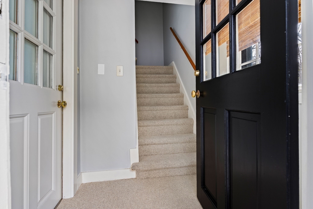 12 Darling Street, Unit 2 Marblehead, MA 01945 - Photo 15 of 26