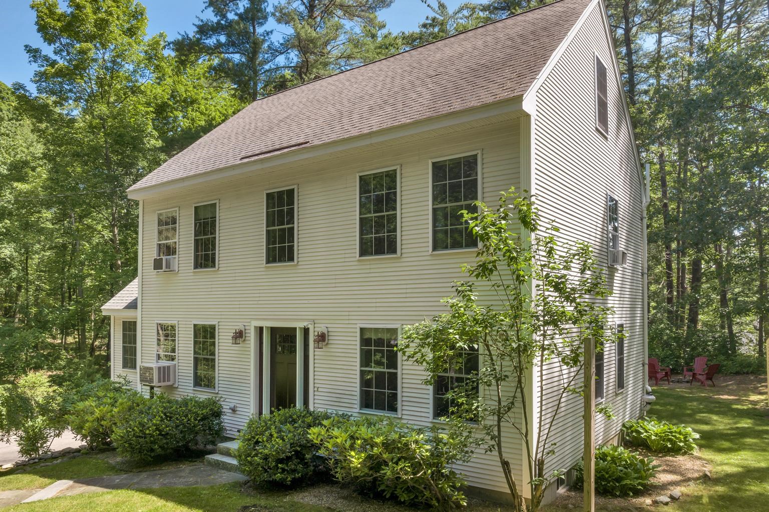 75 Newmarket Road Durham, NH 03824 - Photo 1 of 32