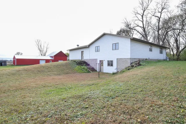 $375,000 | 7612 Plum Avenue, Brownton, MN 55312