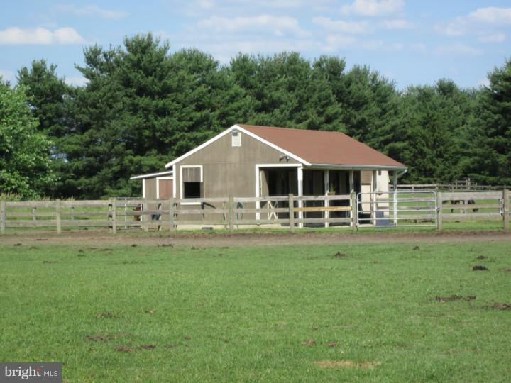66 Eayrestown Road Medford, NJ 08055 - Photo 9 of 15 Gallery Image 9