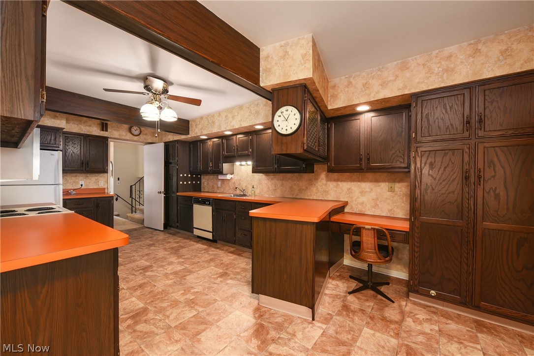 4296 Grannis Road Cleveland, OH 44126 - Photo 6 of 30 Gallery Image 6