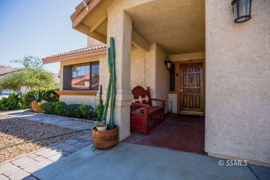 201 President Way Ridgecrest, CA 93555 - Photo 4 of 34
