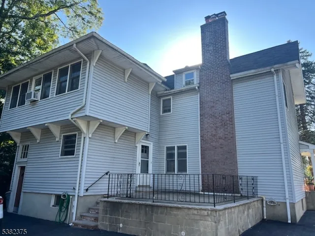 $2,200 | 307 Walnut Avenue, Unit 1, Cranford, NJ 07016