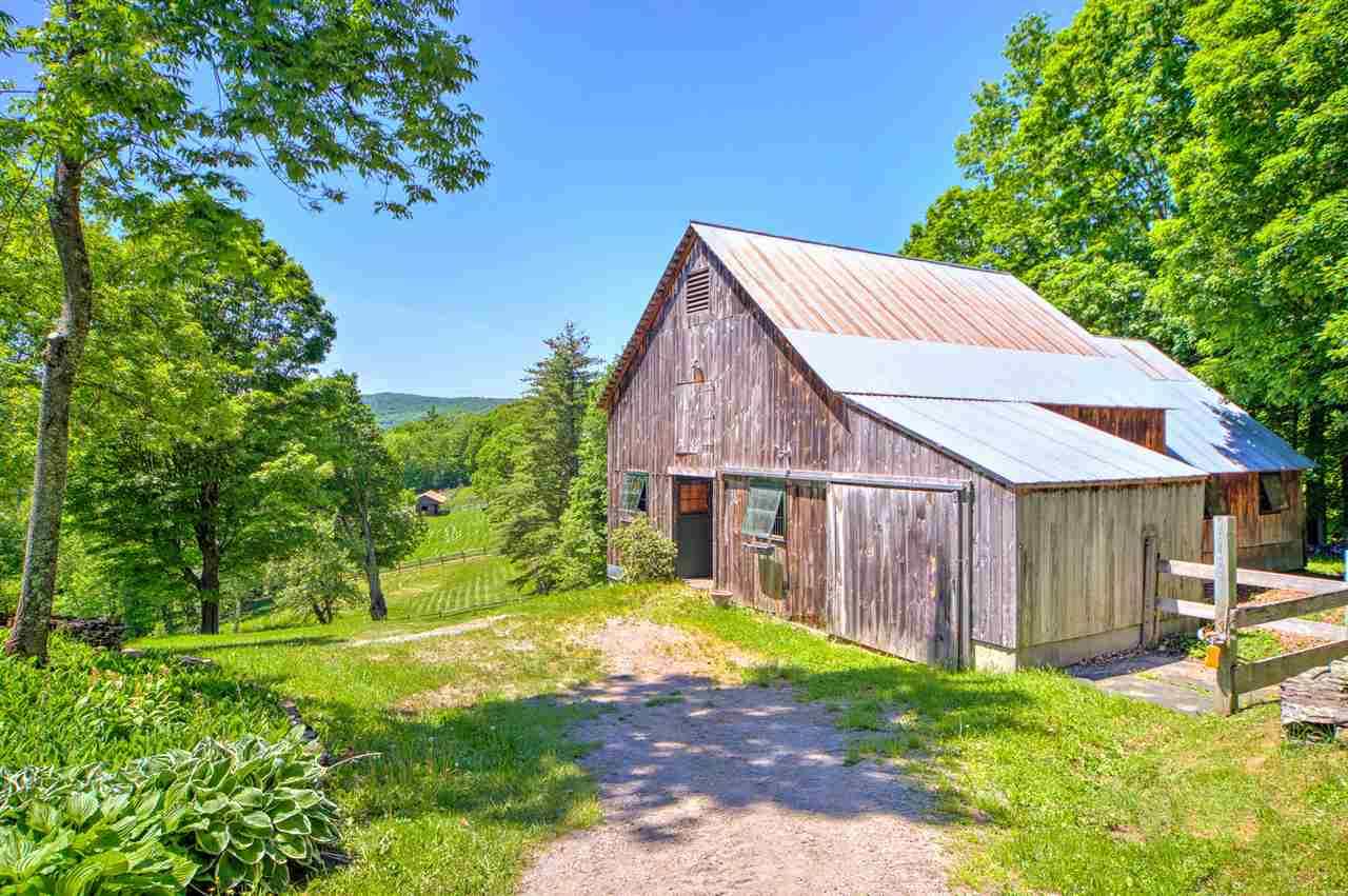 235 Gills Road Barnard, VT 05032 - Photo 5 of 38