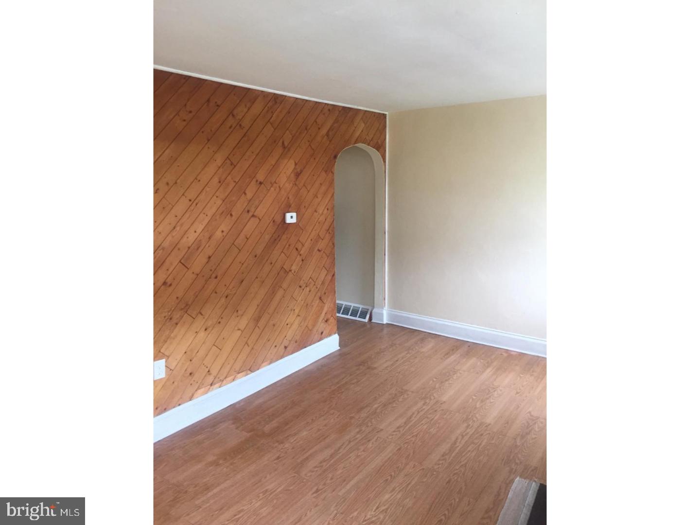 1041 Niagara Road Camden, NJ 08104 - Photo 2 of 9