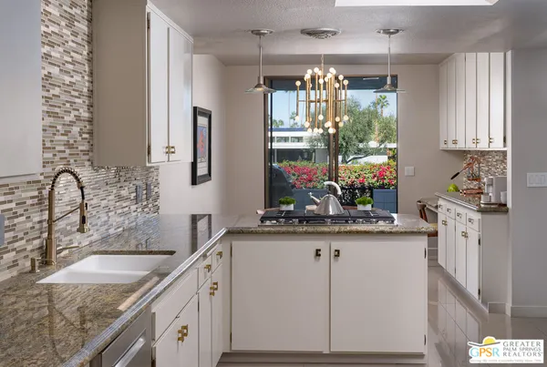 $1,425,000 | 2324 Camino Vida, Palm Springs, CA 92264