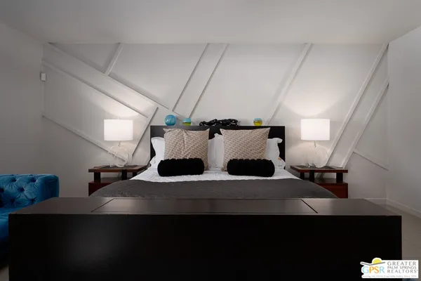 $1,425,000 | 2324 Camino Vida, Palm Springs, CA 92264