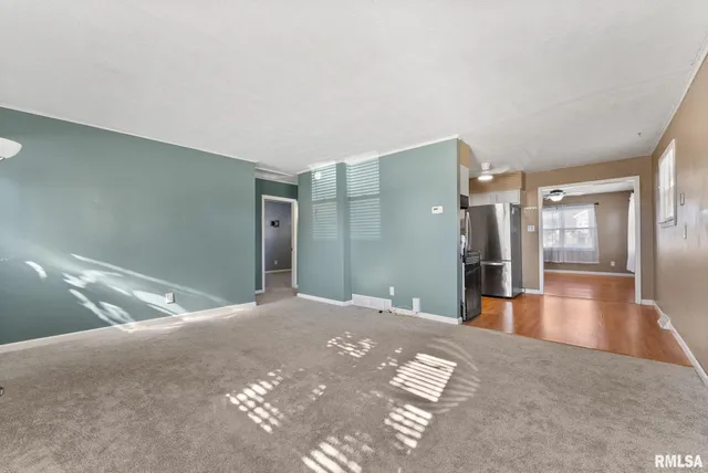 $199,900 | 1215 Wisconsin Street, Le Claire, IA 52753