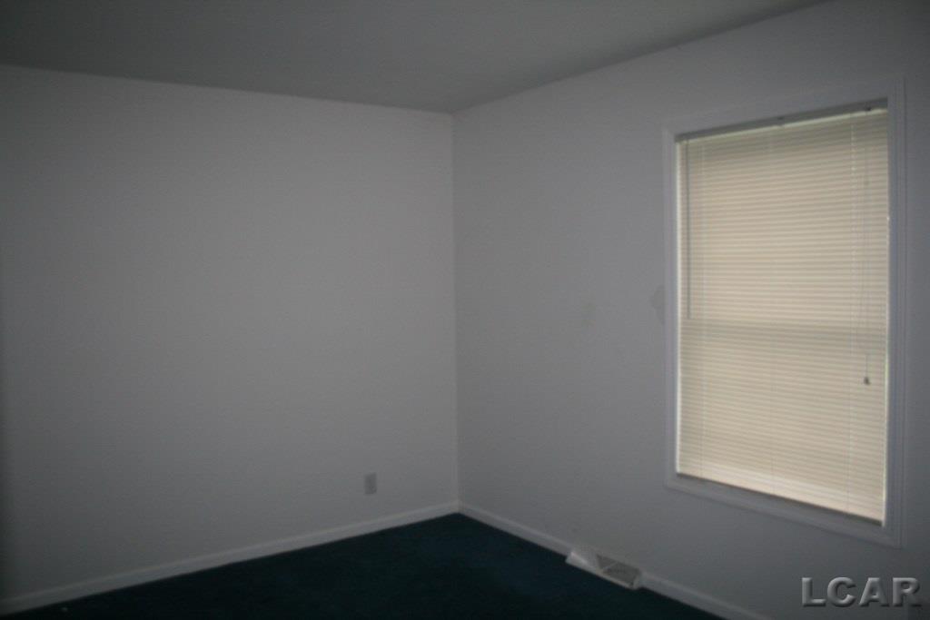 7157 Krofft Road Jackson, MI 49201 - Photo 7 of 9 31242187-6.JPG