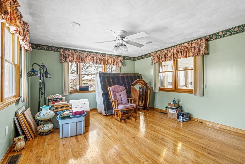72 Cambridge Road Woburn, MA 01801 - Photo 14 of 41 Gallery Image 14
