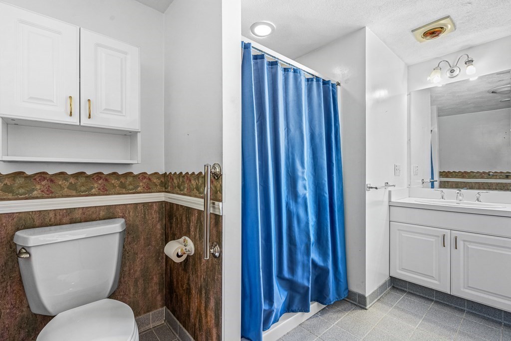 72 Cambridge Road Woburn, MA 01801 - Photo 15 of 41 Gallery Image 15