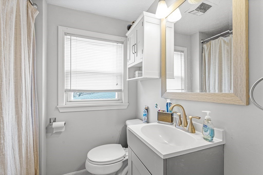72 Cambridge Road Woburn, MA 01801 - Photo 31 of 41 Gallery Image 31