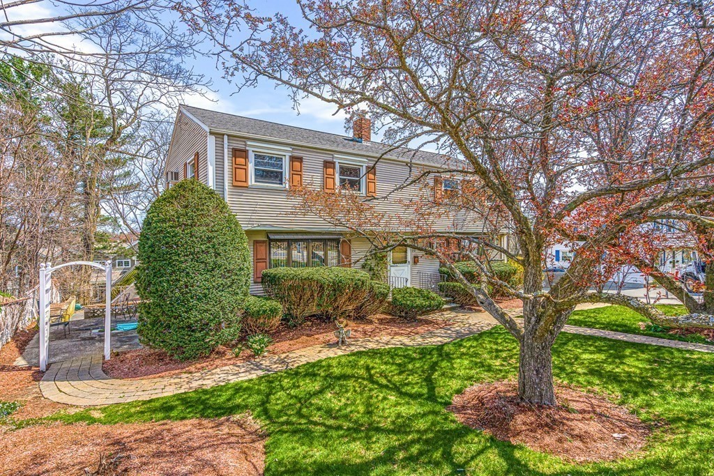 72 Cambridge Road Woburn, MA 01801 - Photo 37 of 41 Gallery Image 37