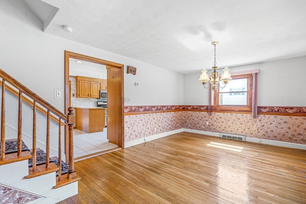 72 Cambridge Road Woburn, MA 01801 - Photo 5 of 41 Gallery Image 5