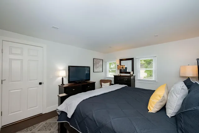 $779,900 | 281 York Street, York, ME 03909