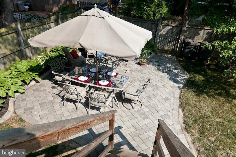 182 Brandon Road Baltimore, MD 21212 - Photo 5 of 30 a view of a backyard with sitting area