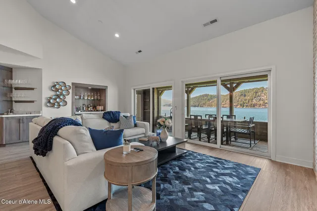 $1,795,000 | 4549 South Arrow Point Drive, Unit 303, Harrison, ID 83833