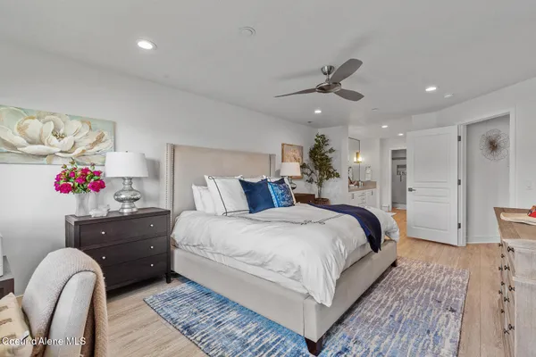 $1,795,000 | 4549 South Arrow Point Drive, Unit 303, Harrison, ID 83833